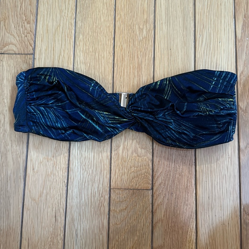 Victoria’s secret swimsuit top